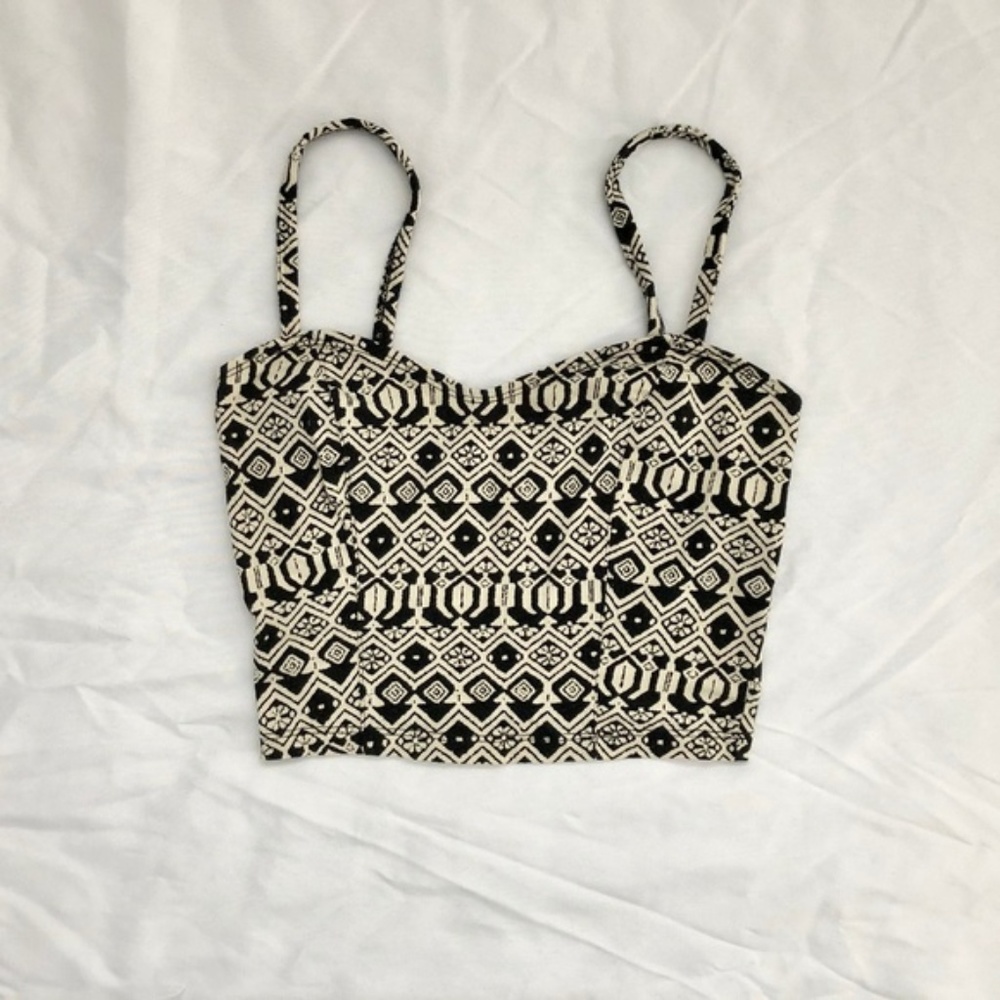 Hollister Crop Top Tank Tribal Print in S